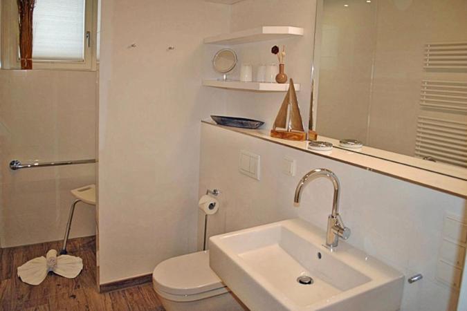 Villa Poseidon - We 5 In Strandnaehe Und Zentrumsnah Остзебад Бинц Экстерьер фото